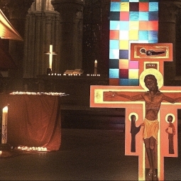 TAIZE IN LAUSANNE - Taizé-gebed in Lausanne met broeder Matthew op 9 november 2025 in Lausanne, Zwitserland.
